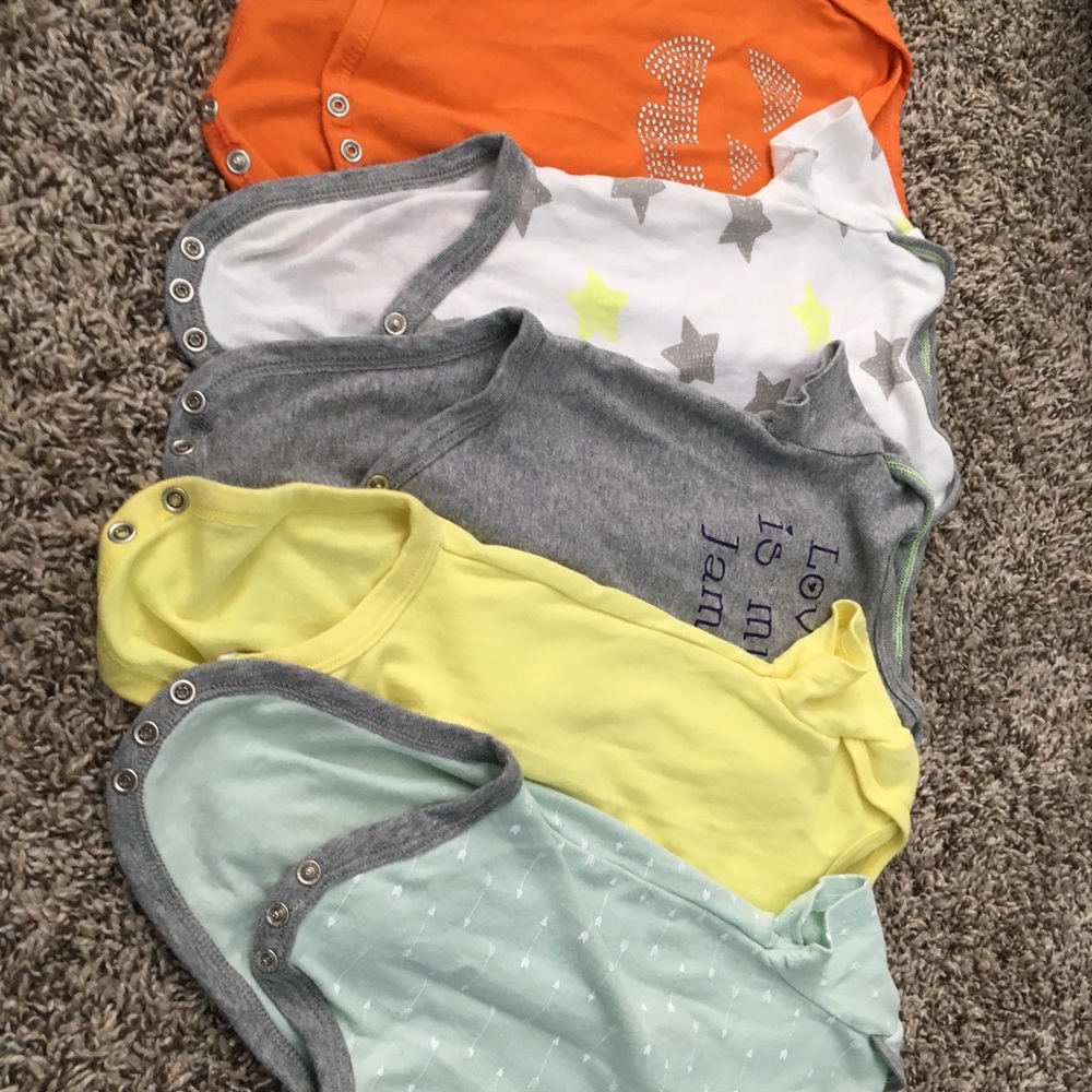 Gender neutral onesie set